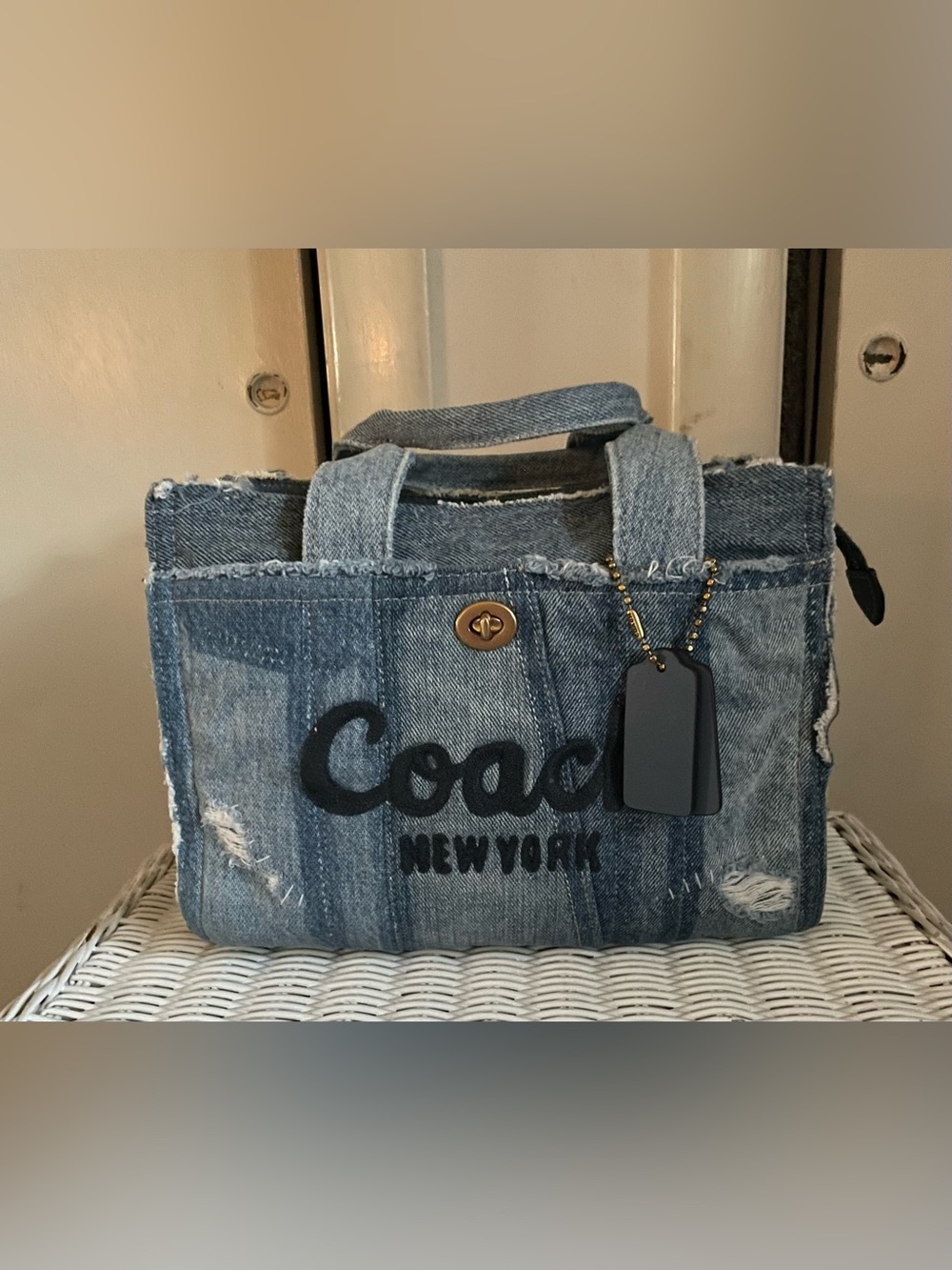 COACH REPURPOSED/LOVED PATCHWORK DENIM CARGO TOTE BAG 26!! - Picture 2 of 14